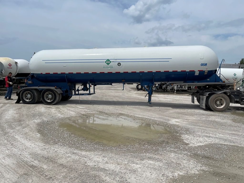 Superior NH3 Transport 10,450 Gallon Tanker Trailer