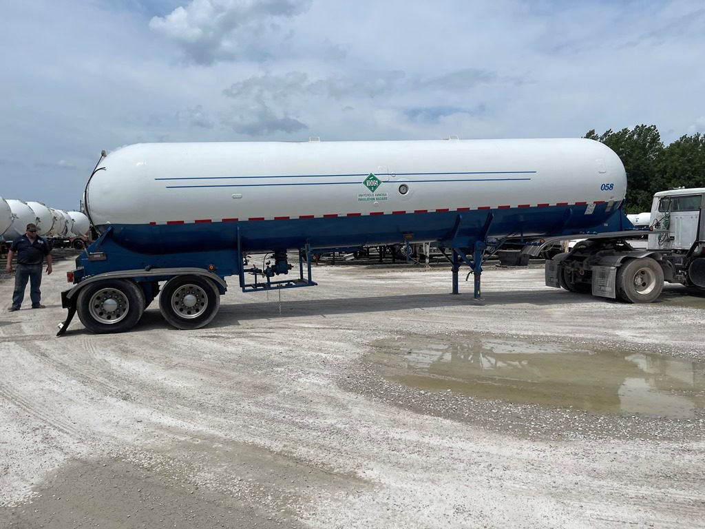 Superior NH3 Transport 10,450 Gallon Tanker Trailer