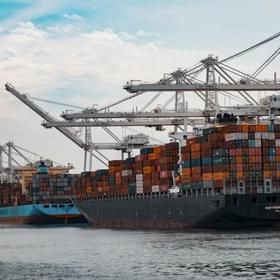 Used vs New Shipping Containers: Pros, Cons & What to Choose